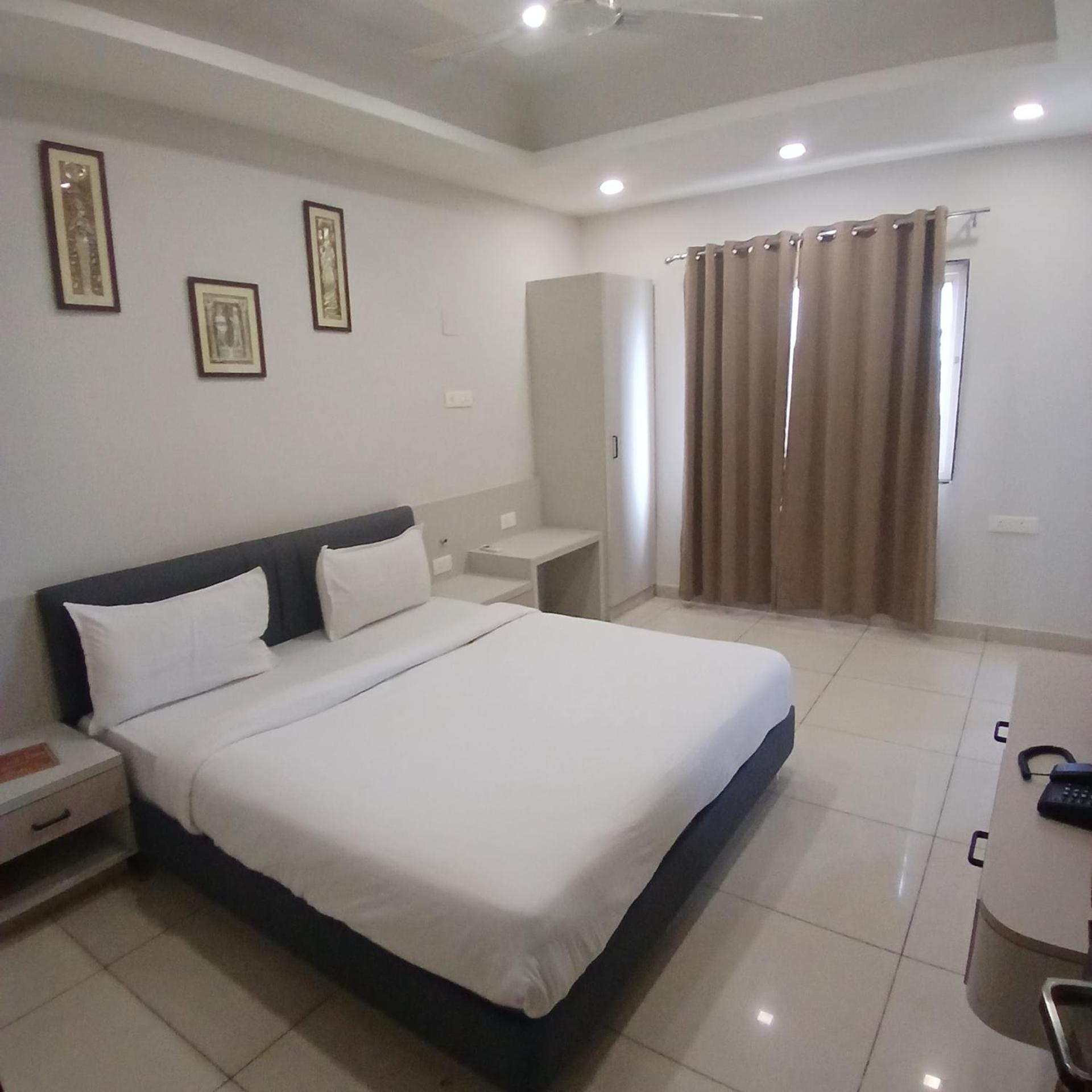 Hotel Square 36 كوتا المظهر الخارجي الصورة